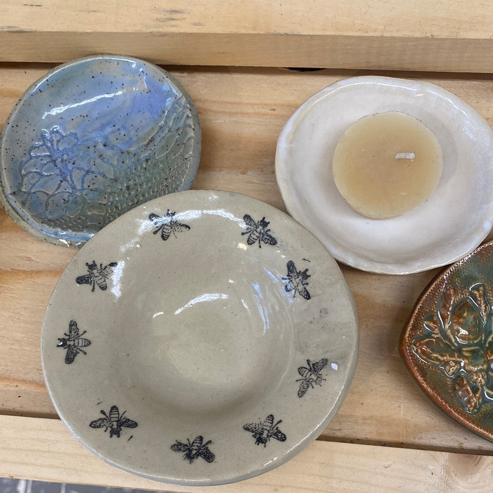 
                  
                    Pottery Dishes
                  
                