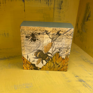 
                  
                    HUB - Bee Art Blocks - Wild Crow Studio
                  
                