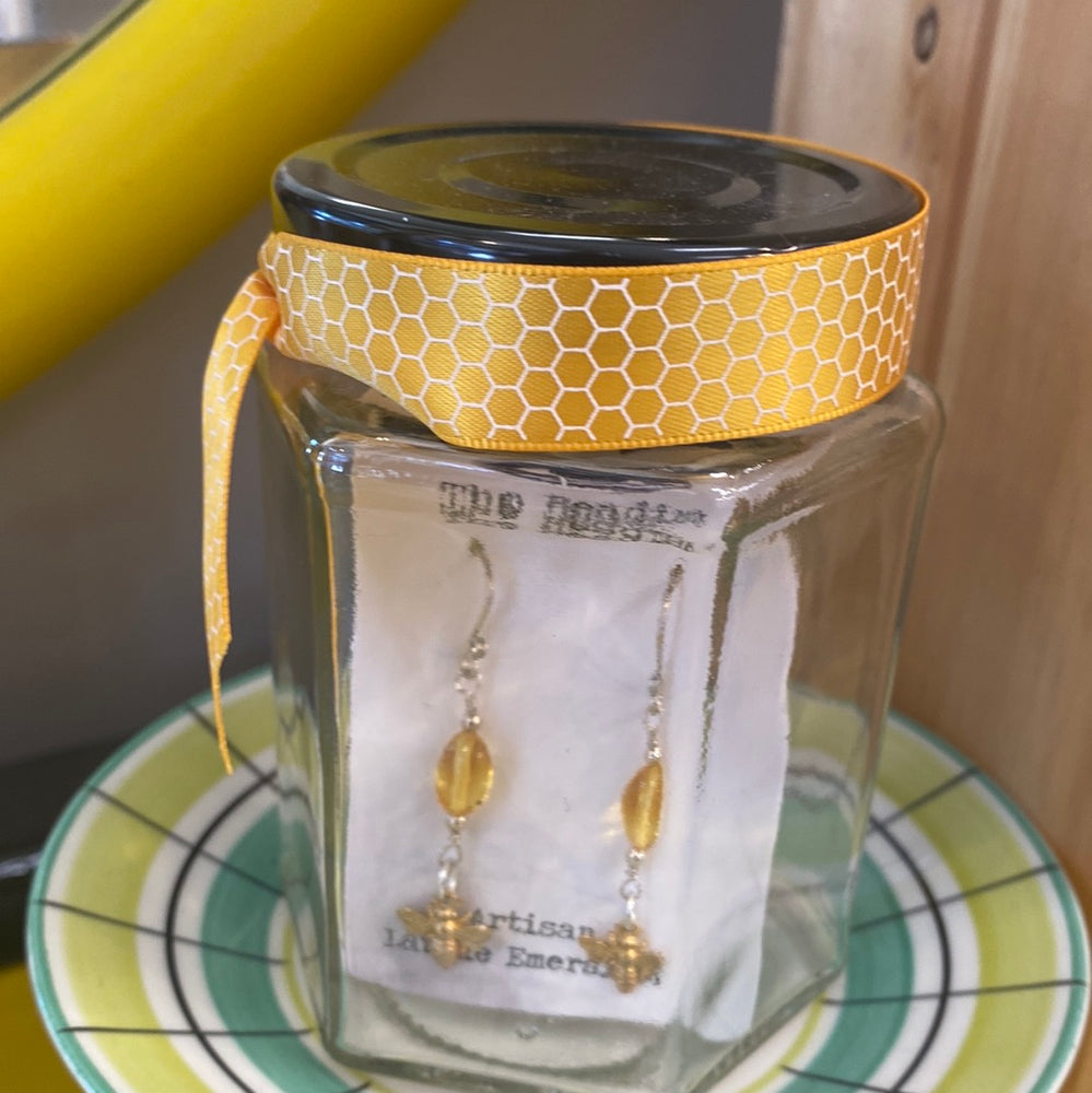 
                  
                    HUB - Bee Jewelry - The Beadist
                  
                